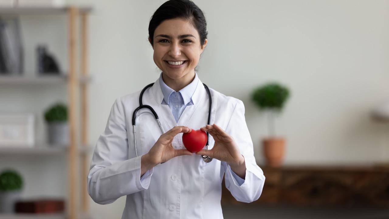 doctor shaking patient's hand